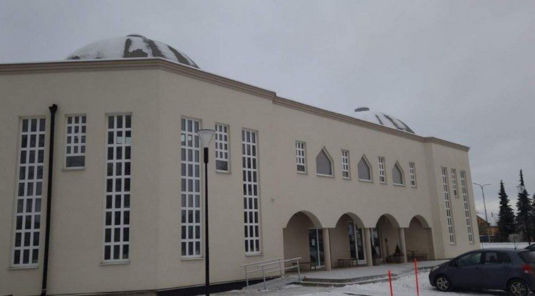 Bošnjaci otvorili džamiju za unesrećene nakon pucnjave u školi u Orebru