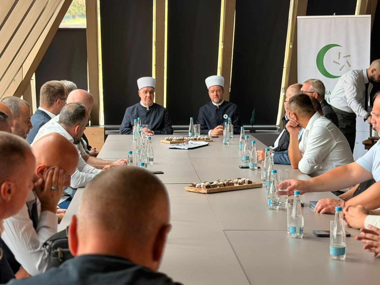 Ured muftije za Zapadnu Evropu upriličio oproštajno druženje s reisul-ulemom